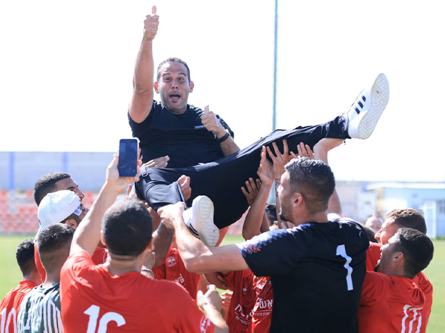 אסי אלימלך חוגג (דוברות הפועל רעננה)